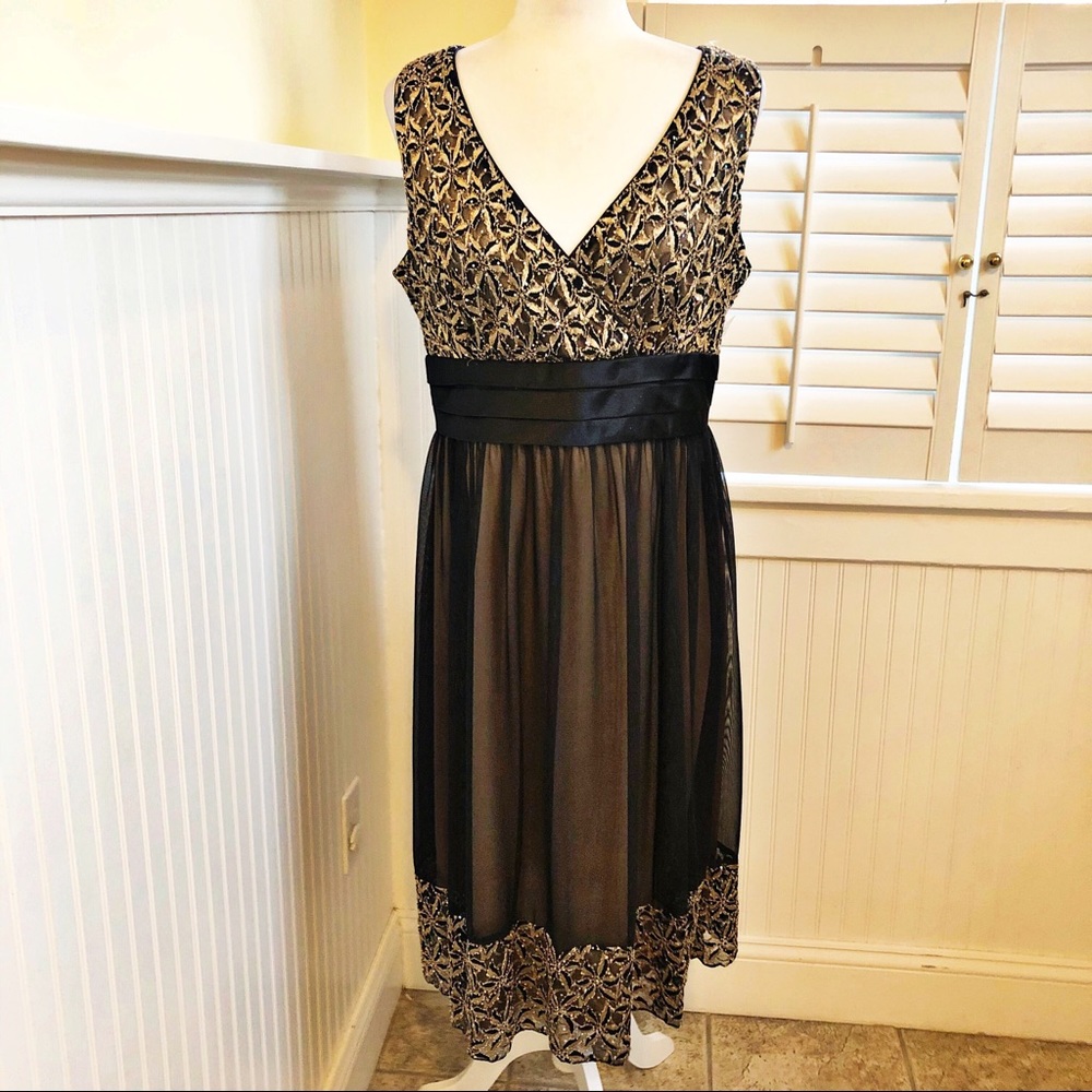 R&M Richards NWT Black & Gold Lace Cocktail Dress